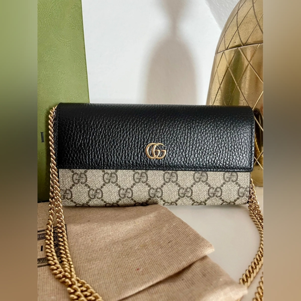 Gucci GG Marmont Chain Wallet